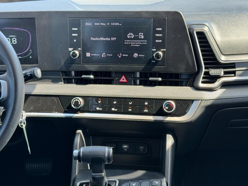 Kia Sportage Vehicle Image 13