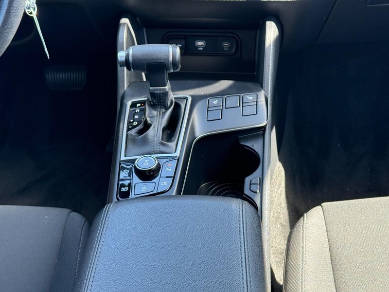 Kia Sportage Vehicle Image 14