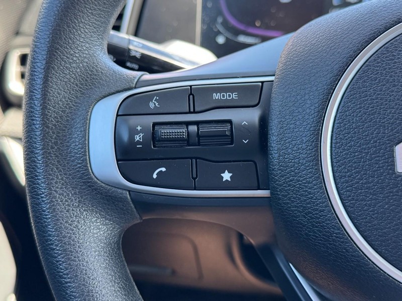 Kia Sportage Vehicle Image 16