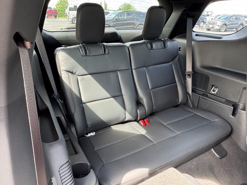 Ford Explorer Vehicle Image 06