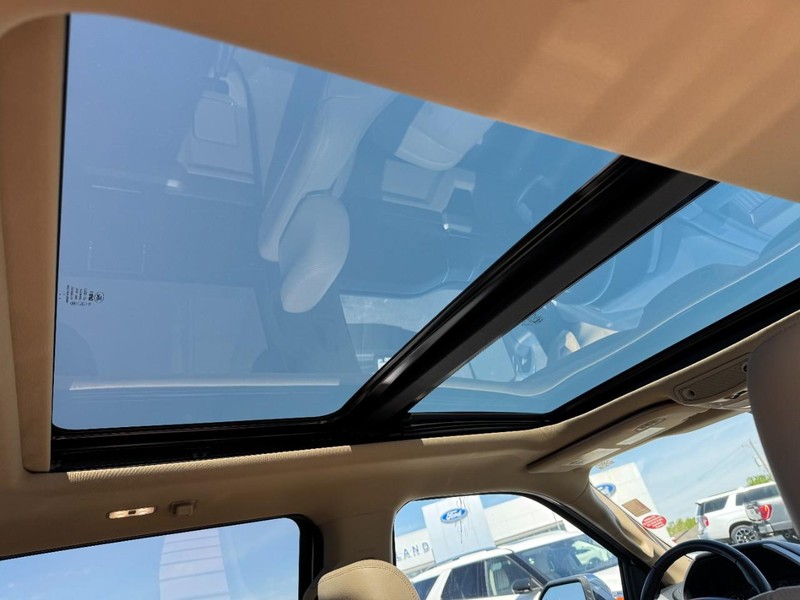 Ford F-150 Vehicle Image 11