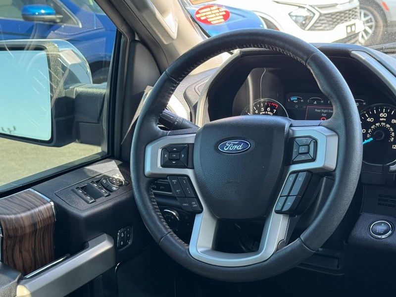 Ford F-150 Vehicle Image 12