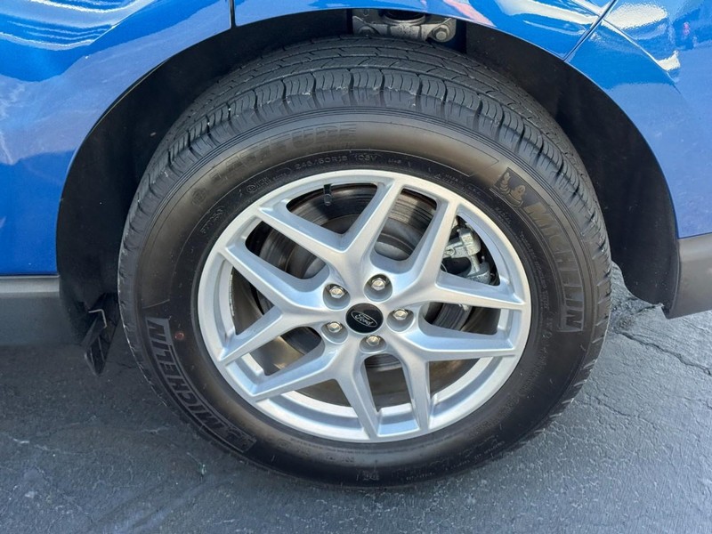 Ford Edge Vehicle Image 07