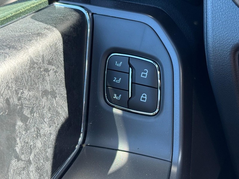 Ford F-150 Vehicle Image 10
