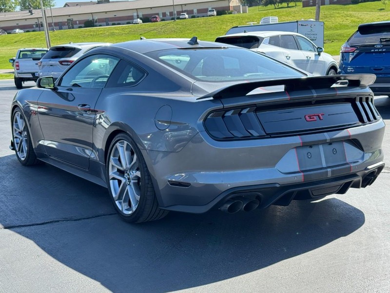Ford Mustang Vehicle Image 07
