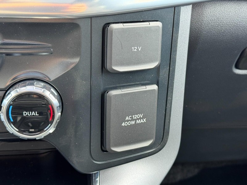 Ford F-150 Vehicle Image 14