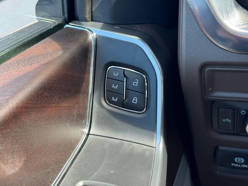 Ford F-150 Vehicle Image 10