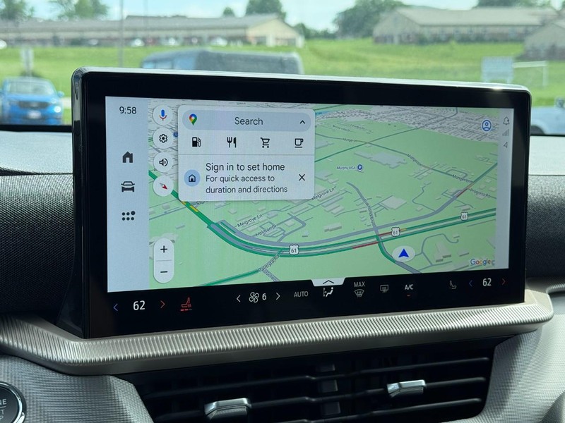 Ford Explorer Vehicle Image 15