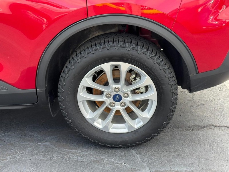 Ford Escape Vehicle Image 07