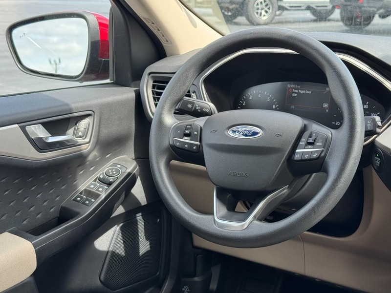 Ford Escape Vehicle Image 12