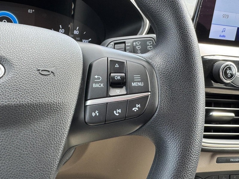 Ford Escape Vehicle Image 17