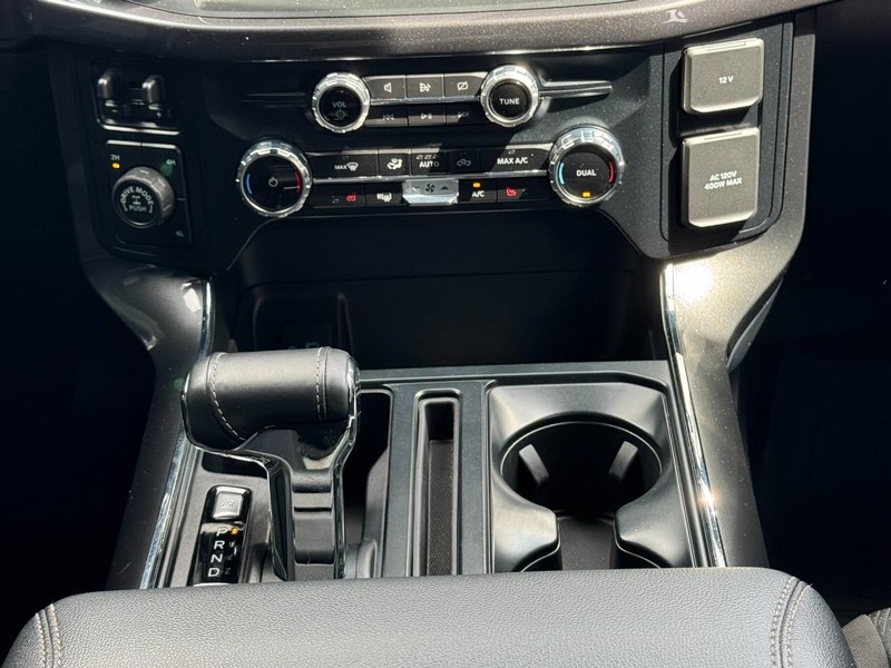 Ford F-150 Vehicle Image 14