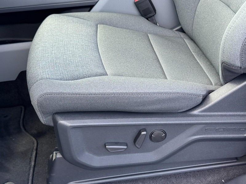 Ford F-150 Vehicle Image 16