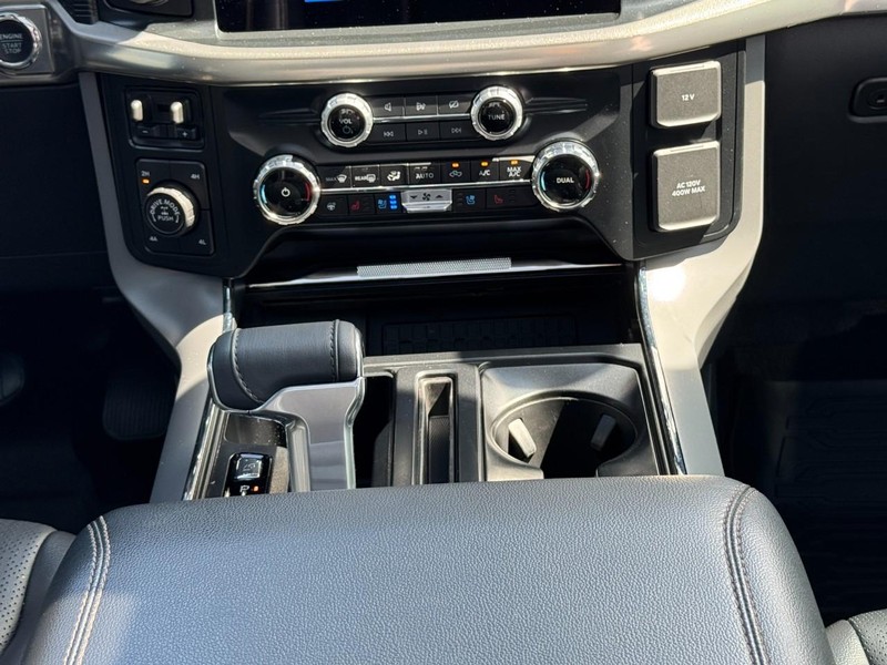 Ford F-150 Vehicle Image 09