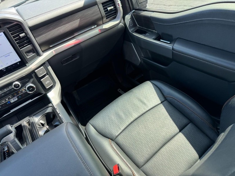 Ford F-150 Vehicle Image 10