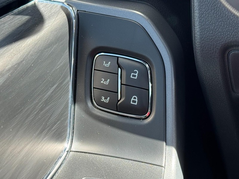 Ford F-150 Vehicle Image 11
