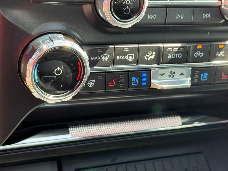 Ford F-150 Vehicle Image 15