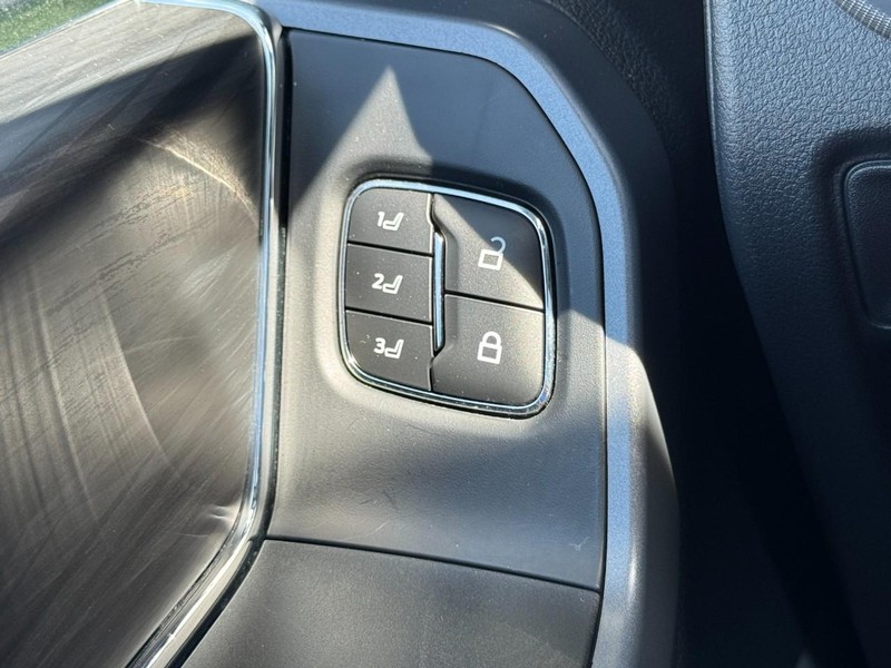 Ford F-150 Vehicle Image 18