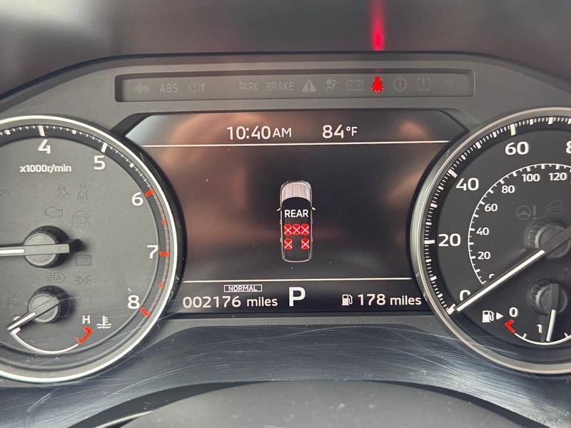 Mitsubishi Outlander Vehicle Image 13