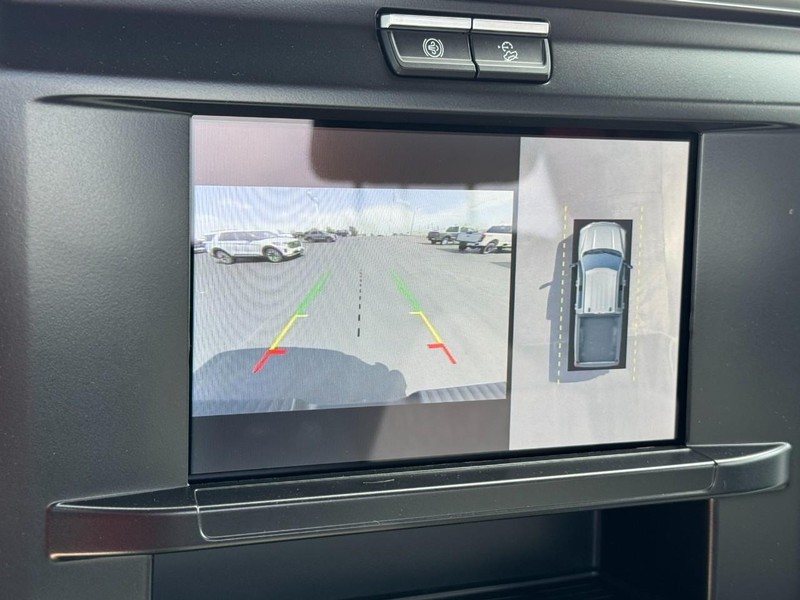 Ford Super Duty F-350 SRW Vehicle Image 13
