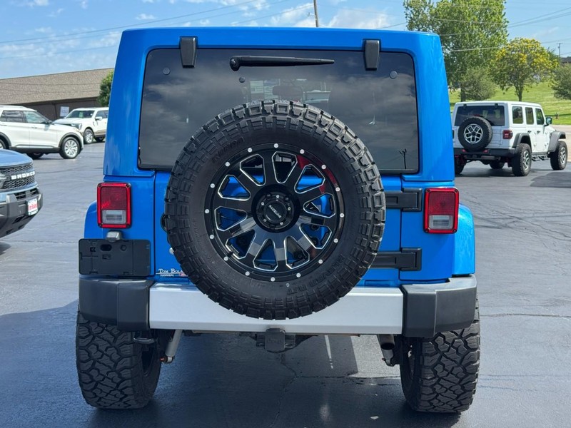 Jeep Wrangler Unlimited Vehicle Image 04