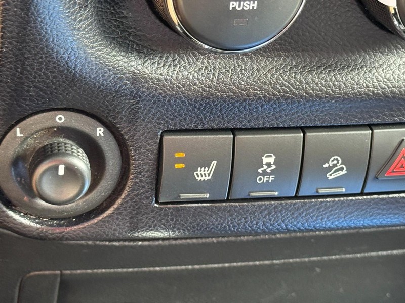 Jeep Wrangler Unlimited Vehicle Image 20