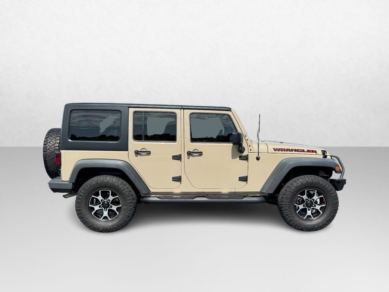 Jeep Wrangler Unlimited Vehicle Image 02