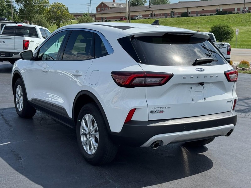 Ford Escape Vehicle Image 06