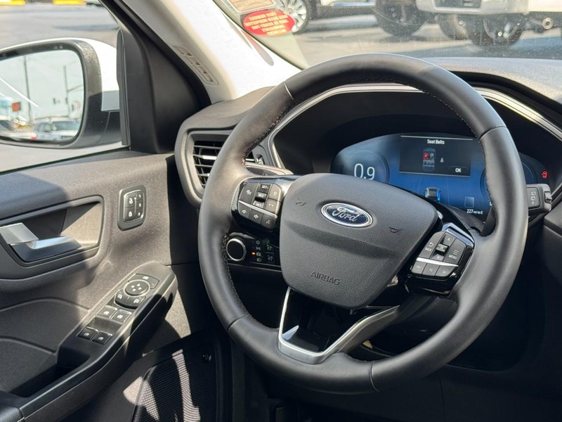 Ford Escape Vehicle Image 12
