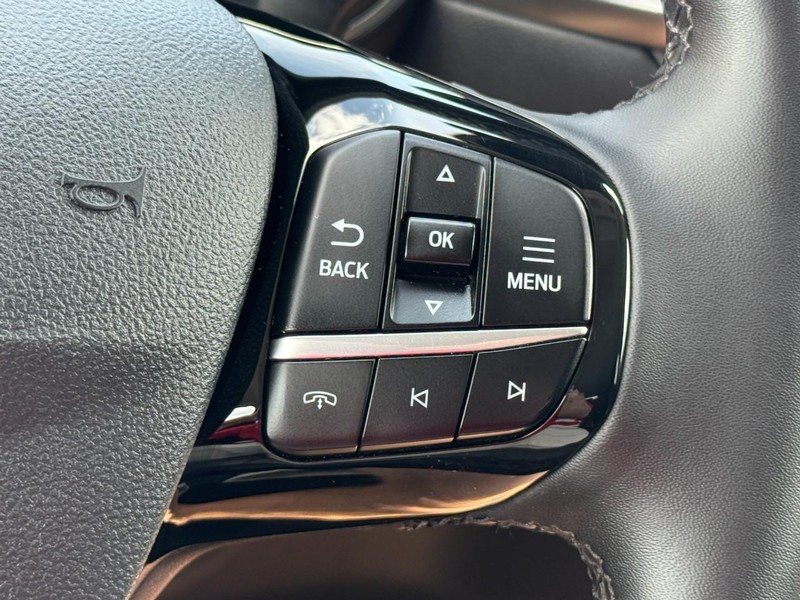 Ford Escape Vehicle Image 18