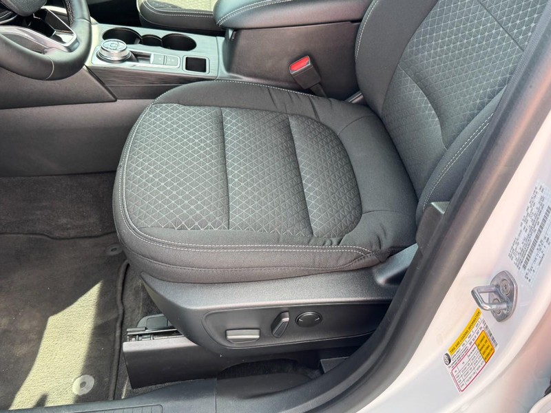 Ford Escape Vehicle Image 25