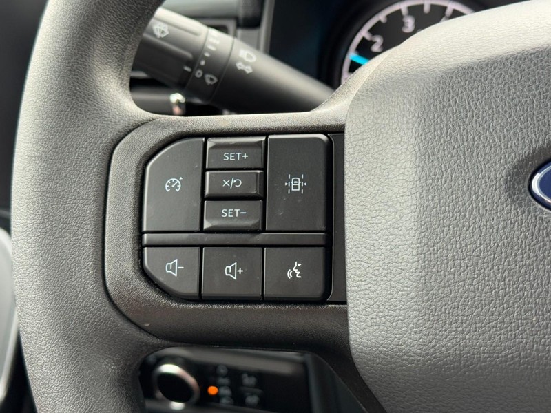Ford F-150 Vehicle Image 10