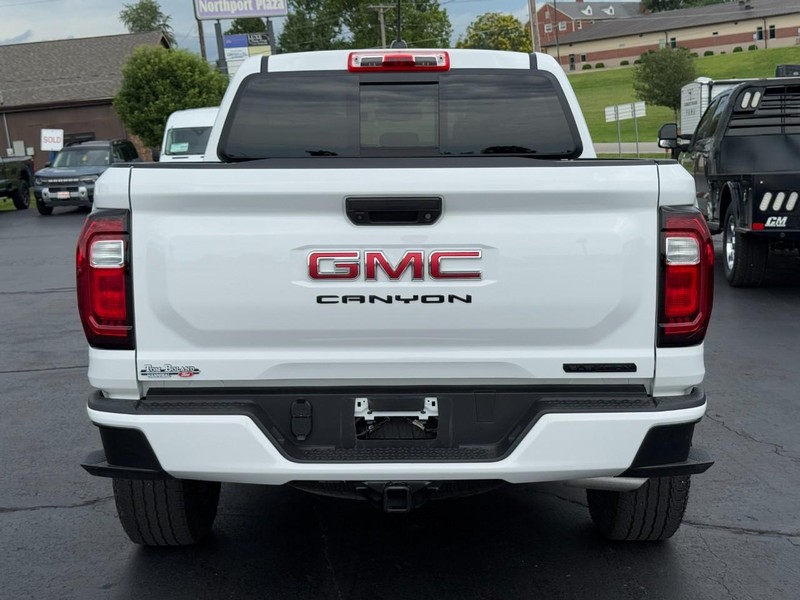 GMC Canyon Vehicle Image 04