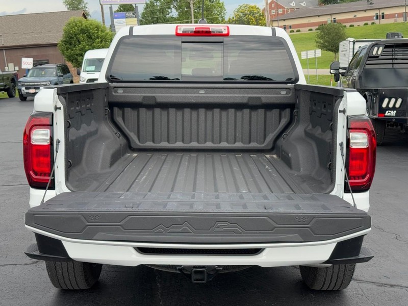 GMC Canyon Vehicle Image 05