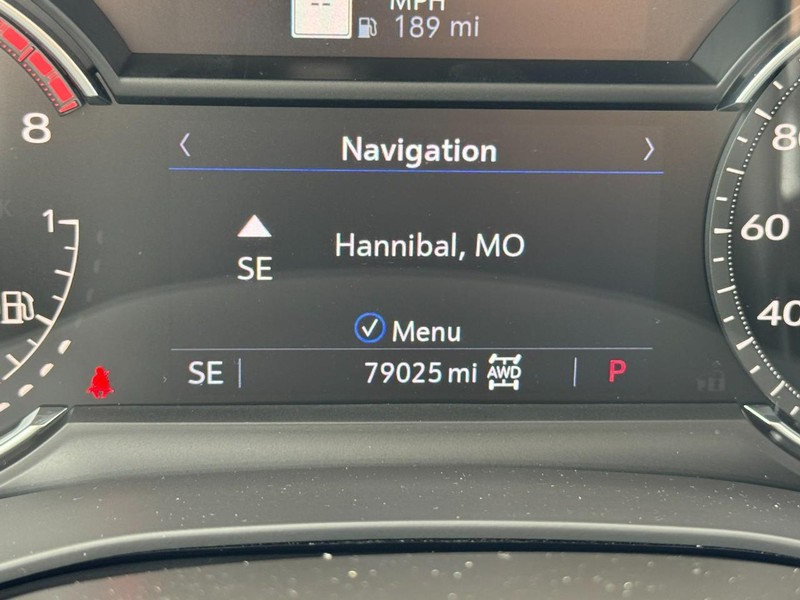 Cadillac XT5 Vehicle Full-screen Gallery Image 19
