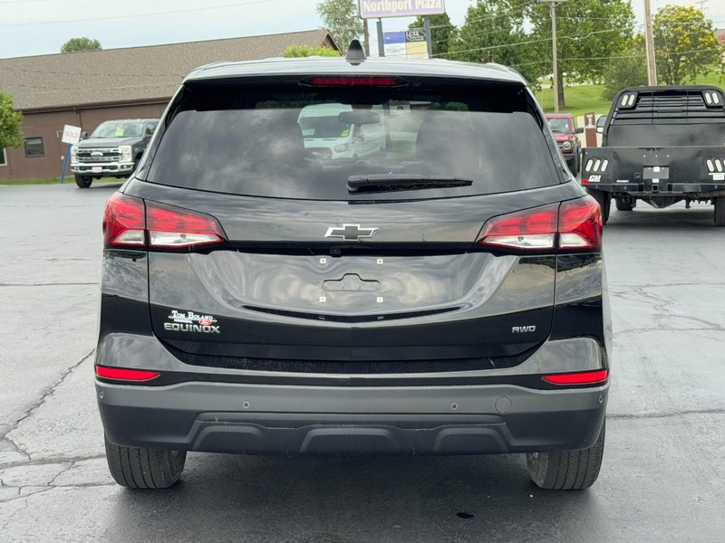 Chevrolet Equinox Vehicle Image 04