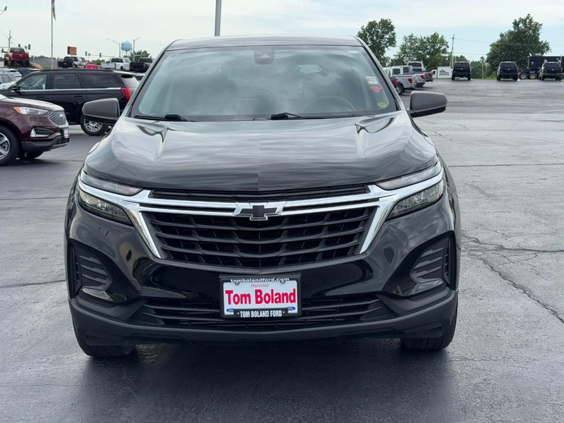Chevrolet Equinox Vehicle Image 09