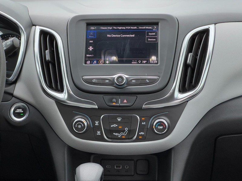 Chevrolet Equinox Vehicle Image 13