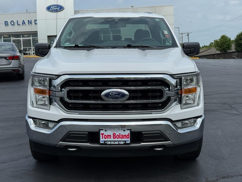 Ford F-150 Vehicle Full-screen Gallery Image 09