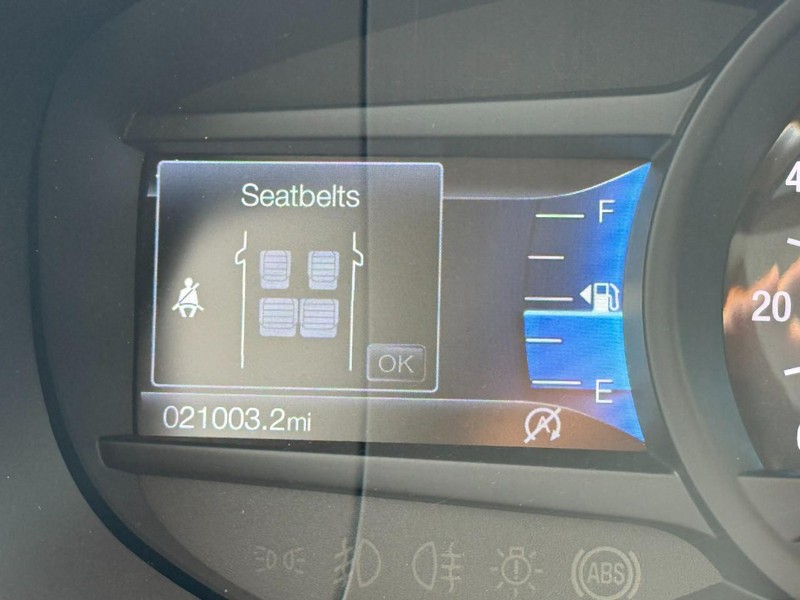 Ford Edge Vehicle Full-screen Gallery Image 18