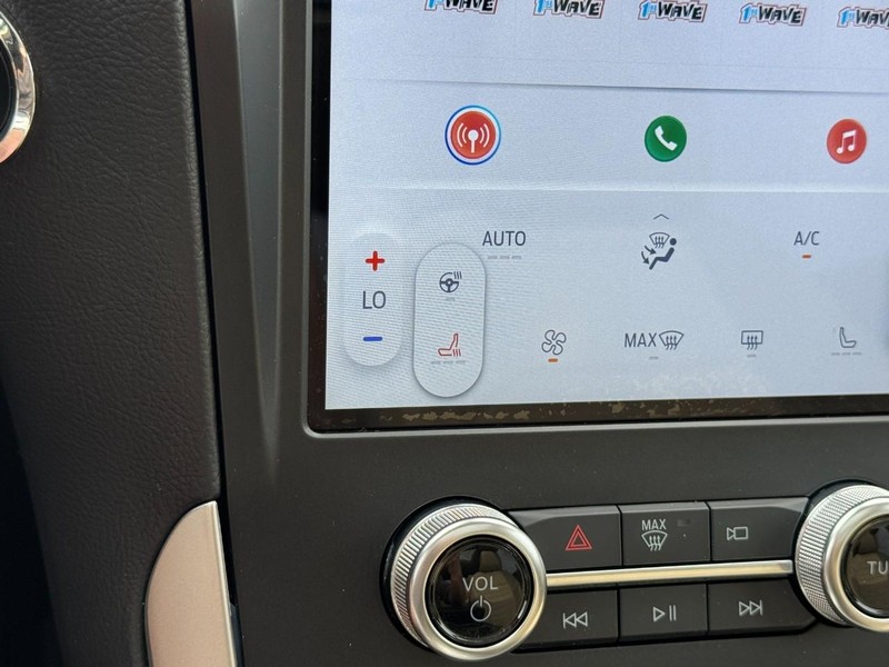 Ford Edge Vehicle Full-screen Gallery Image 20