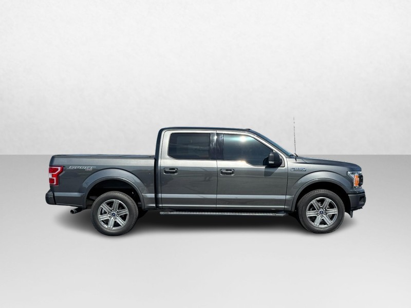 Ford F-150 Vehicle Full-screen Gallery Image 02