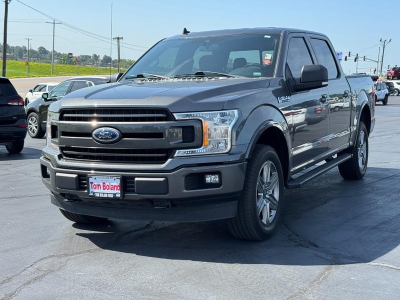 Ford F-150 Vehicle Full-screen Gallery Image 08