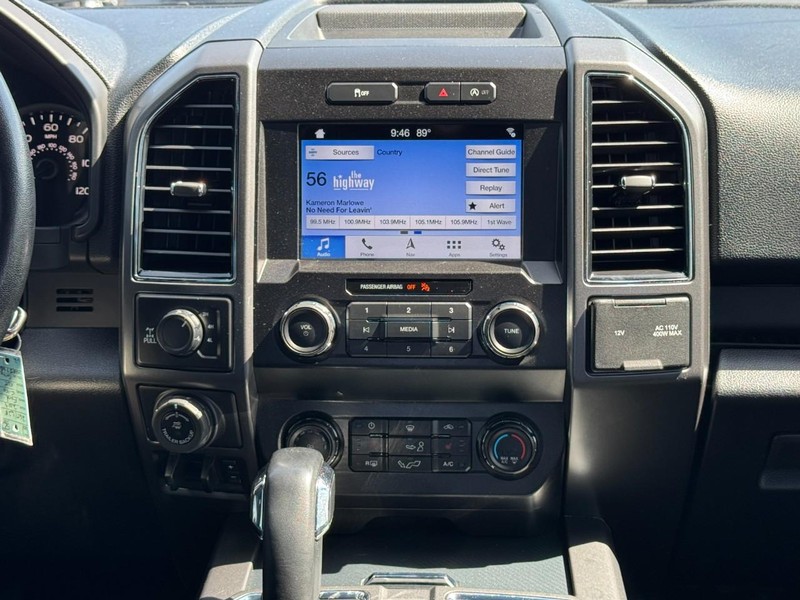Ford F-150 Vehicle Full-screen Gallery Image 13