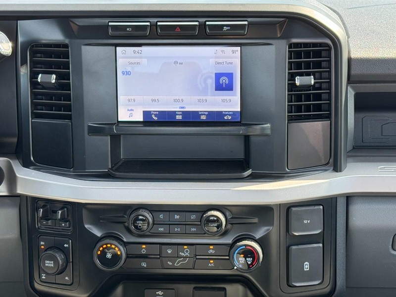 Ford Super Duty F-350 SRW Vehicle Image 13
