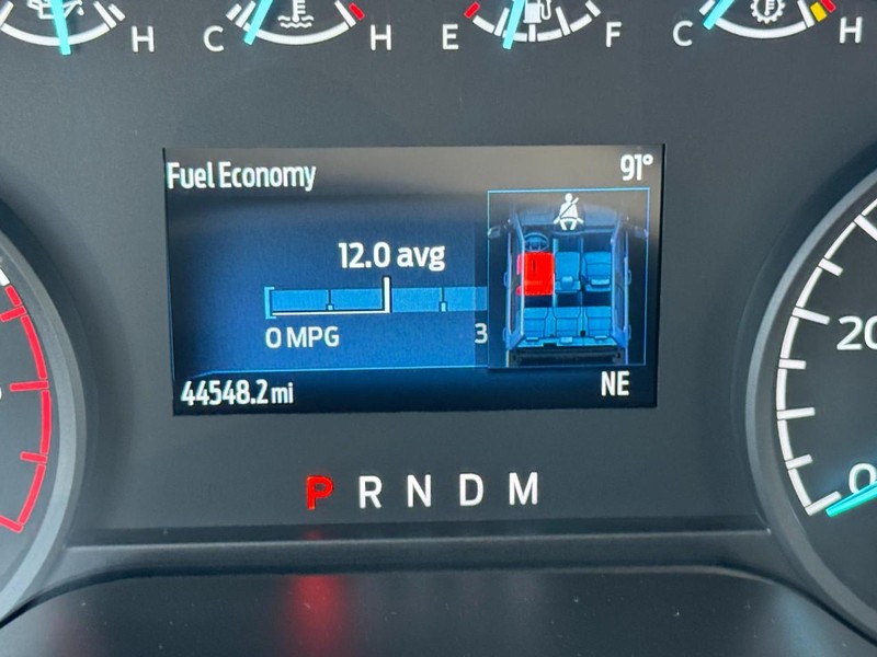 Ford Super Duty F-350 SRW Vehicle Image 18
