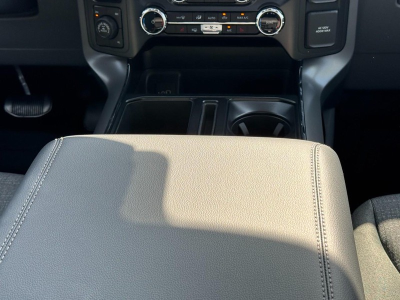 Ford F-150 Vehicle Image 09
