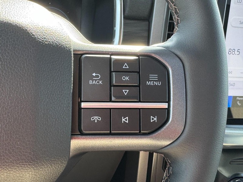 Ford F-150 Vehicle Image 11
