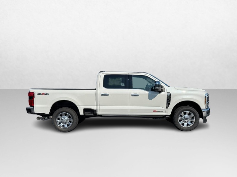 Ford Super Duty F-350 SRW Vehicle Image 02