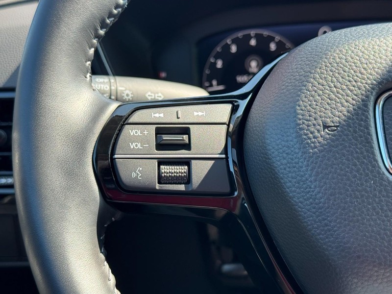 Honda CR-V Vehicle Image 18